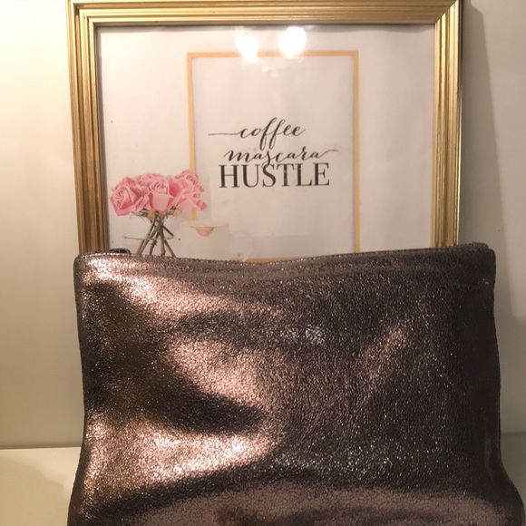 Marc Jacobs Handbags - Marc Jacobs makeup bag/ clutch